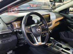 نيسان ألتيما